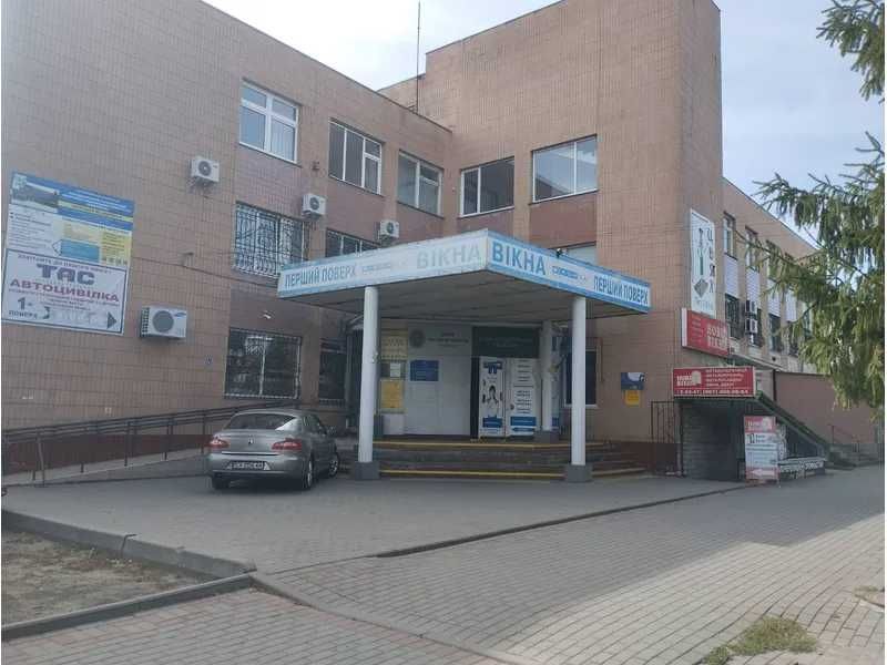 Приміщення першого поверху вул. Миру,119-5, м. Городище