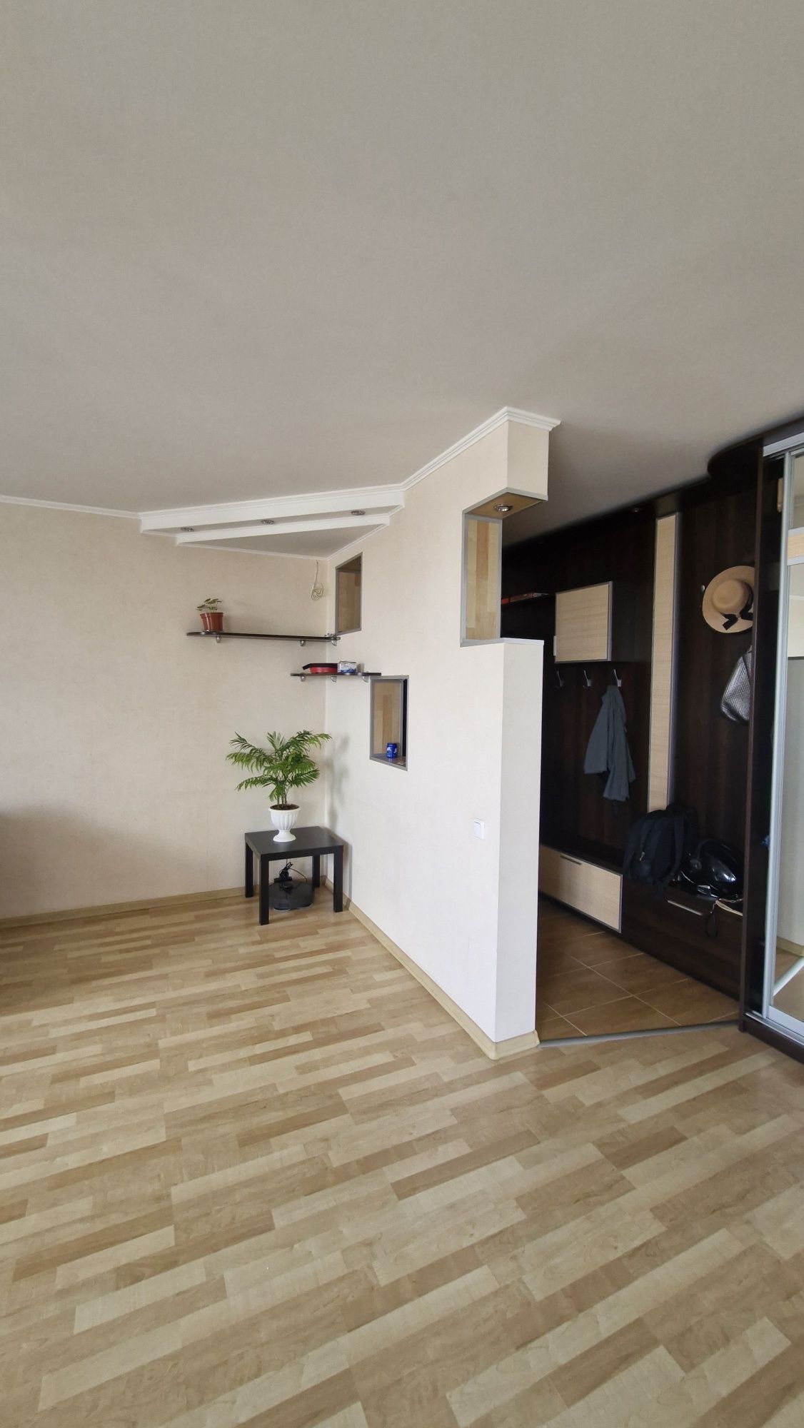 Продам квартиру  73 м3 на Вузовском дом 2007 г.п. (кирпичный дом)