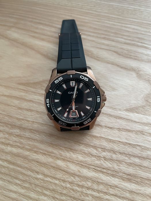 Часы casio standard