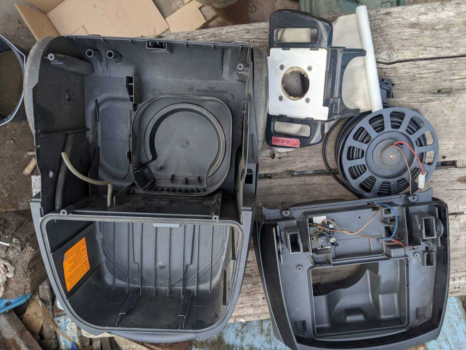 Пилосос на запчастини