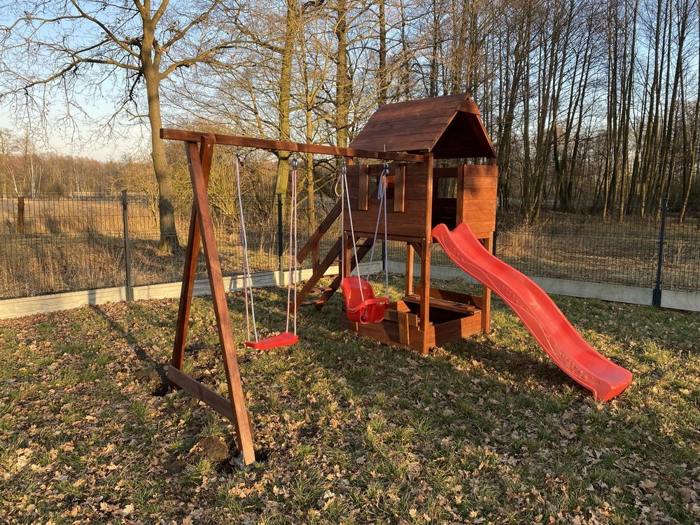 Plac zabaw dla dziecka dzieci drewiany ogrodowy zjezdzalnia hustawki