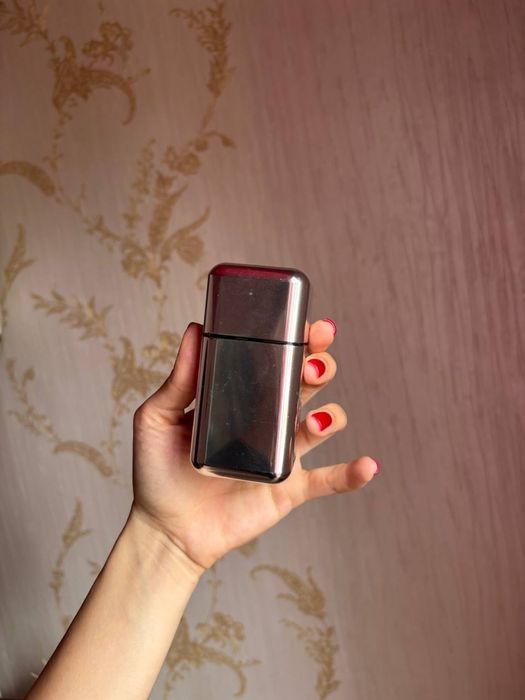 Чоловічі парфуми Carolina Herrera 212 VIP