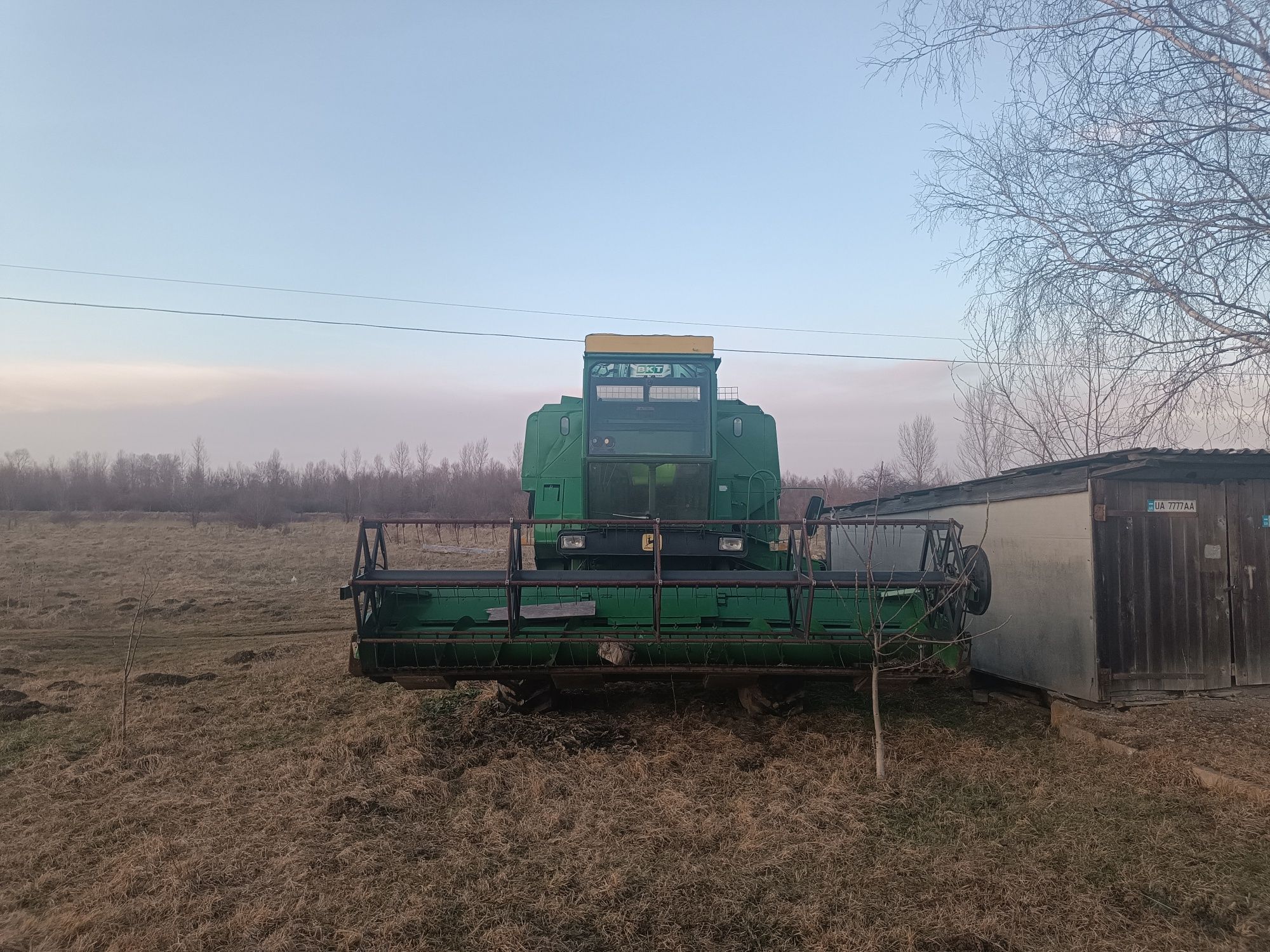 Продам комбайн John Deere 975