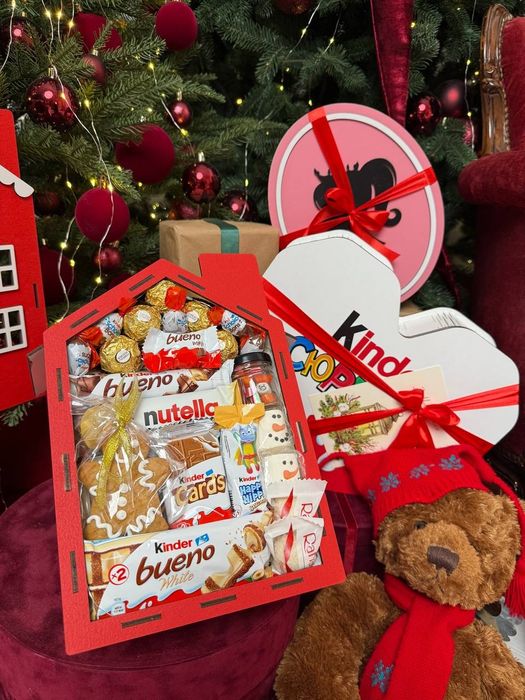 Солодкий подарунок для дитини Кіндер будиночок