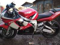 Yamaha R6 2001 рік