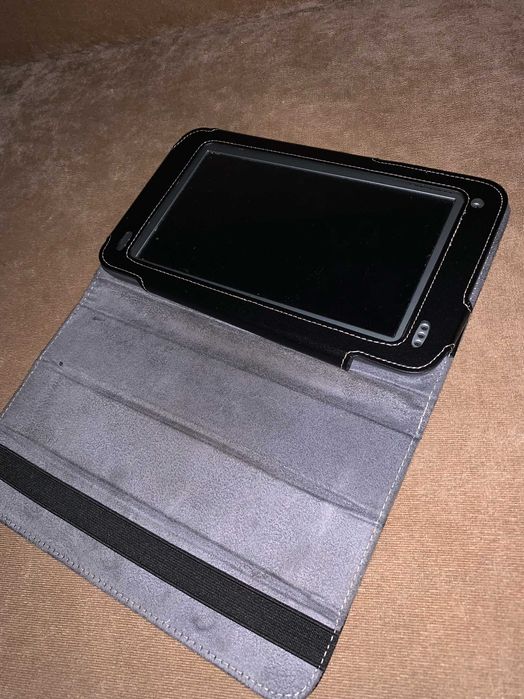 Планшет GoClever Quantum 700+ клавиатура с чехлом