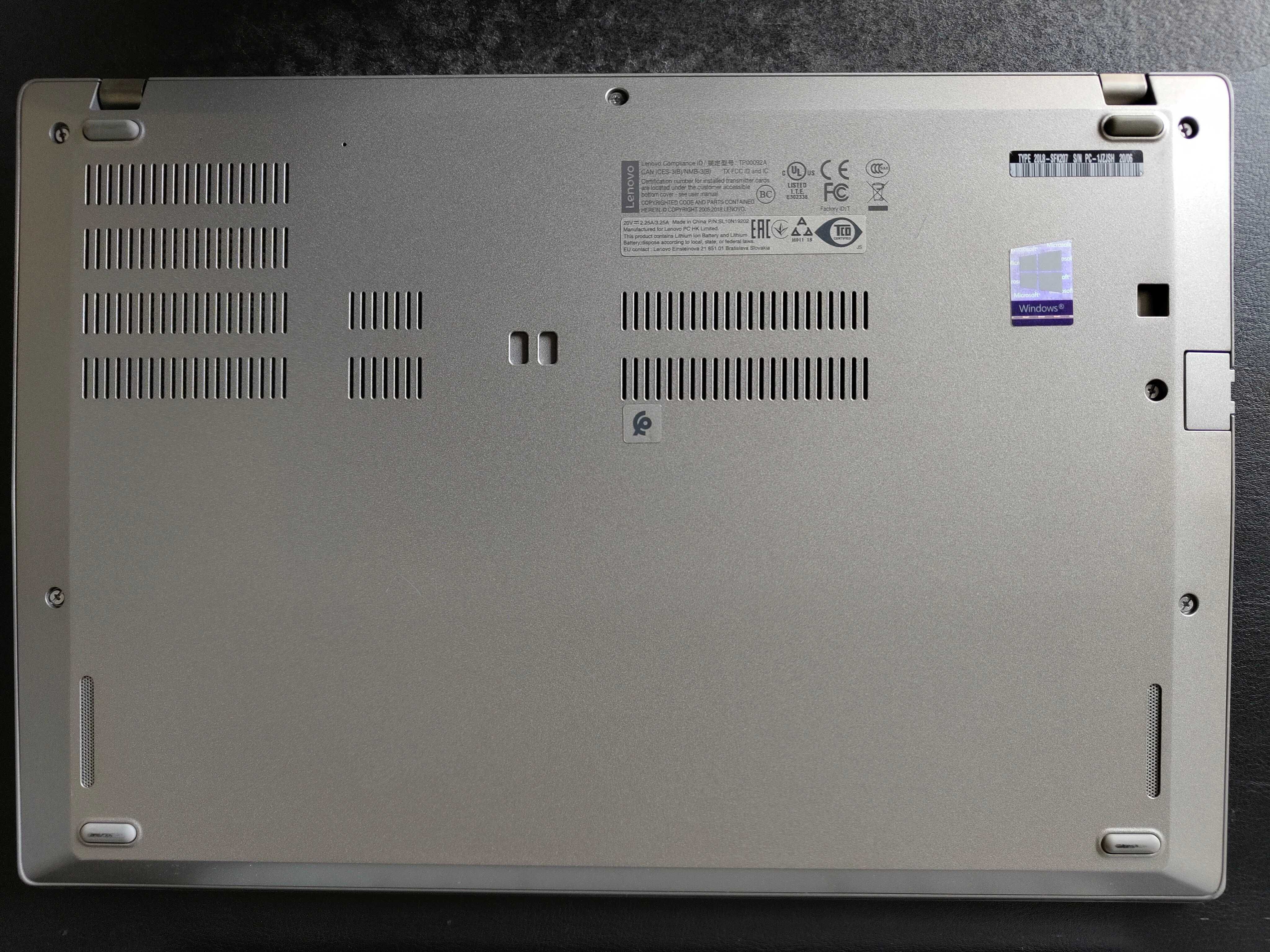 Portátil Lenovo T480S 16GB RAM/512GB SSD+256GB SSD em bom estado