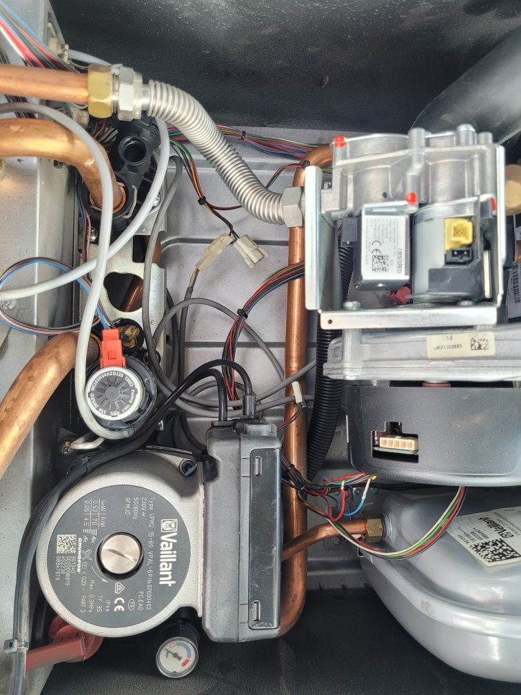 Piec gazowy Vaillant VC PL 246/5-5 R2 jednofunkcyjny kondens (części)