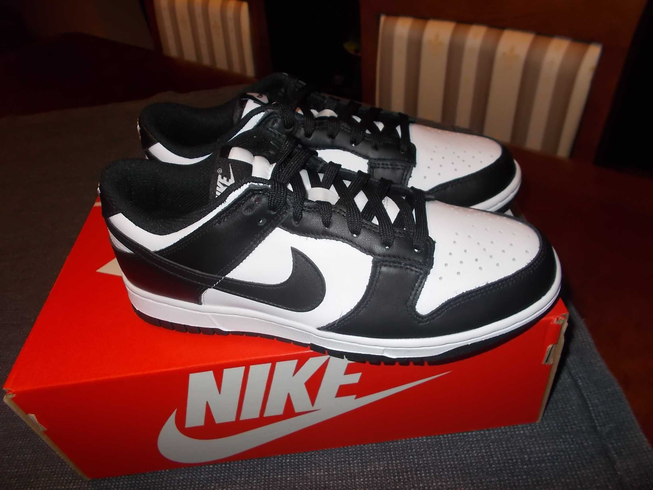 (roz. 39 -25 cm) Nike Dunk Low Black White 2021 Jordan 1 Dunk Panda