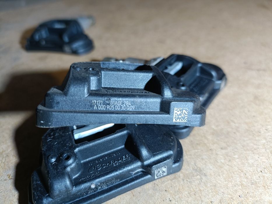 Czujniki ciśnienia w oponach Mercedes, A 000 905 , 00 30 Q09