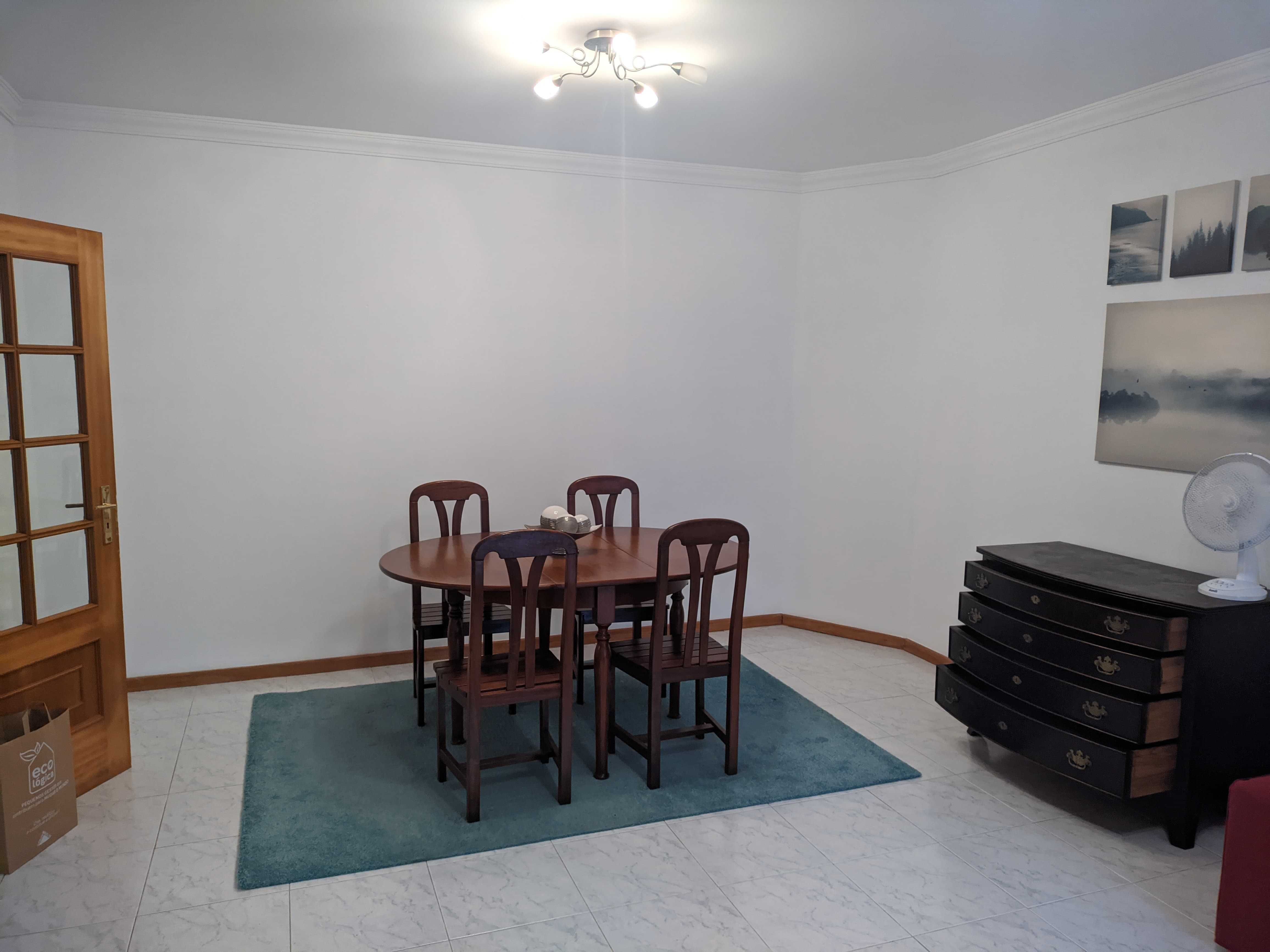 Quartos para aluguer - Madalena