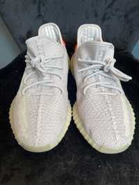 adidas yeezy boost 350 v2 tail light 43 white grey beige