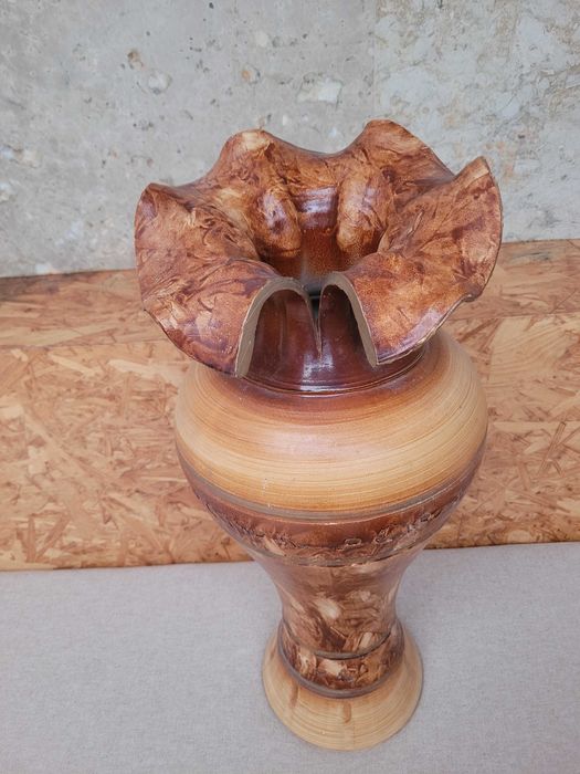 Vaso grande de barro tipo flor