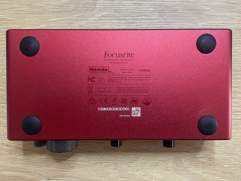 Аудіоінтерфейс Focusrite Scarlett 2i2 3-gen 2-in/2-out Audio Interface