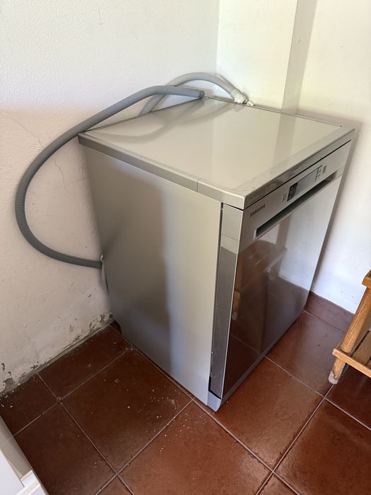 Máquina de lavar loiça Samsung