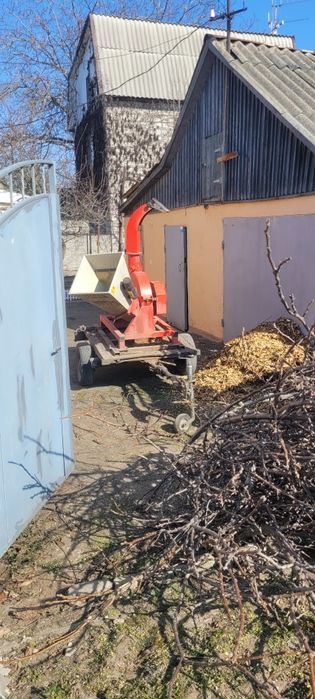 Покос трави ,спил деревьев, дробилка веток