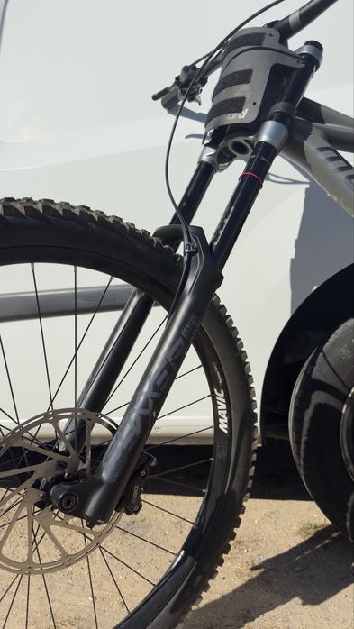 Vendo suspensão ROCK SHOX BOXXER SELECT CHARGER 2