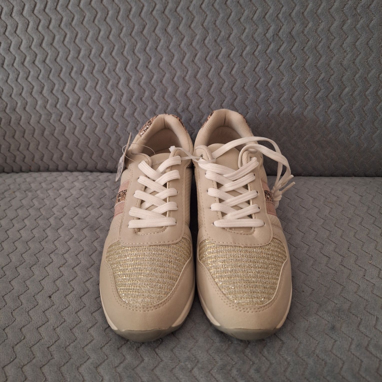 Nowe buty 37 damskie sportowe buty adidasy