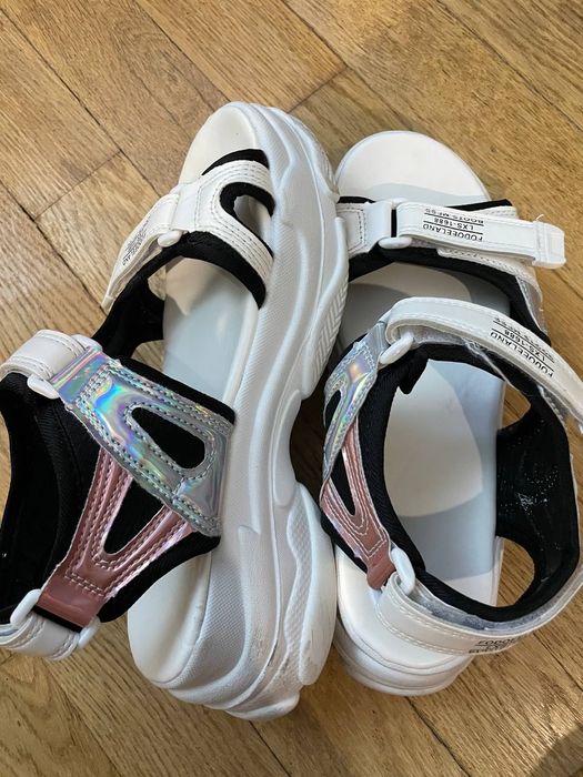 босоніжки, 37 розмір