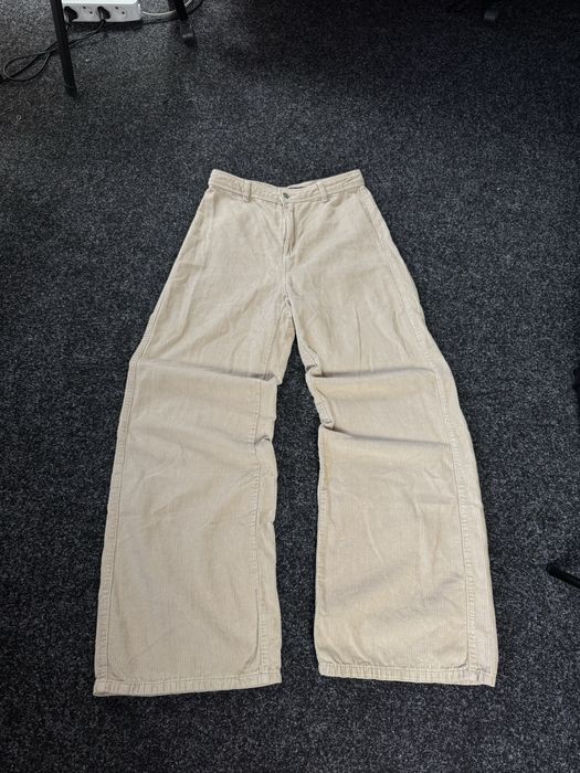 Bershka бежеві штани вельвет 38