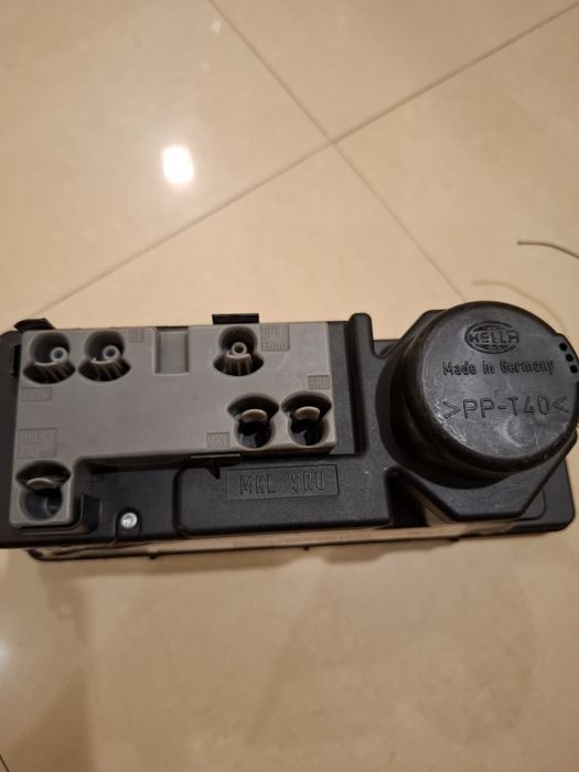 Pompka centralnego zamka Mercedes SLK, itp.