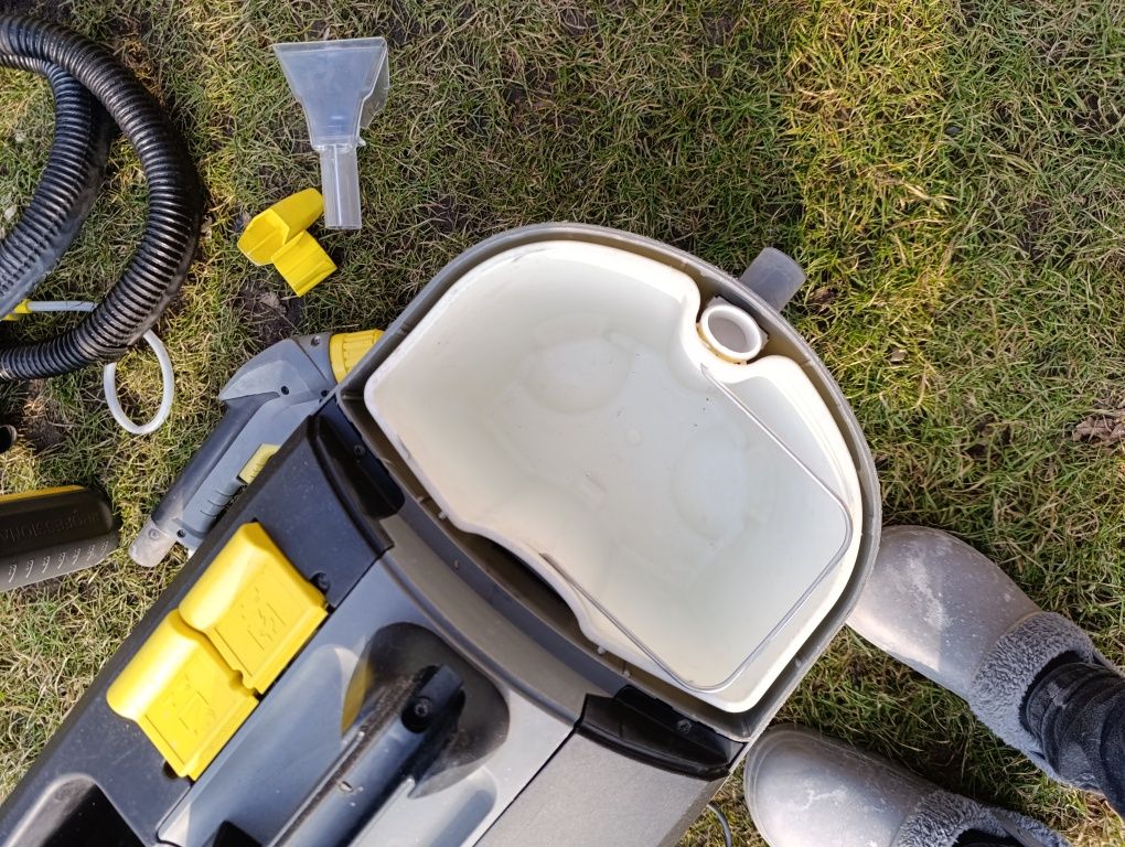 Odkurzacz Karcher Puzzi 10/1