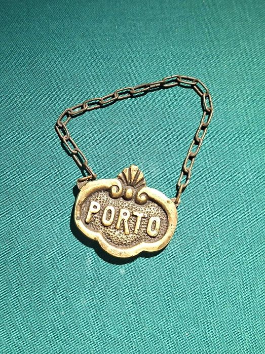 Colar / Gargantilha em estanho, para garrafa vinho do porto, Anos 60