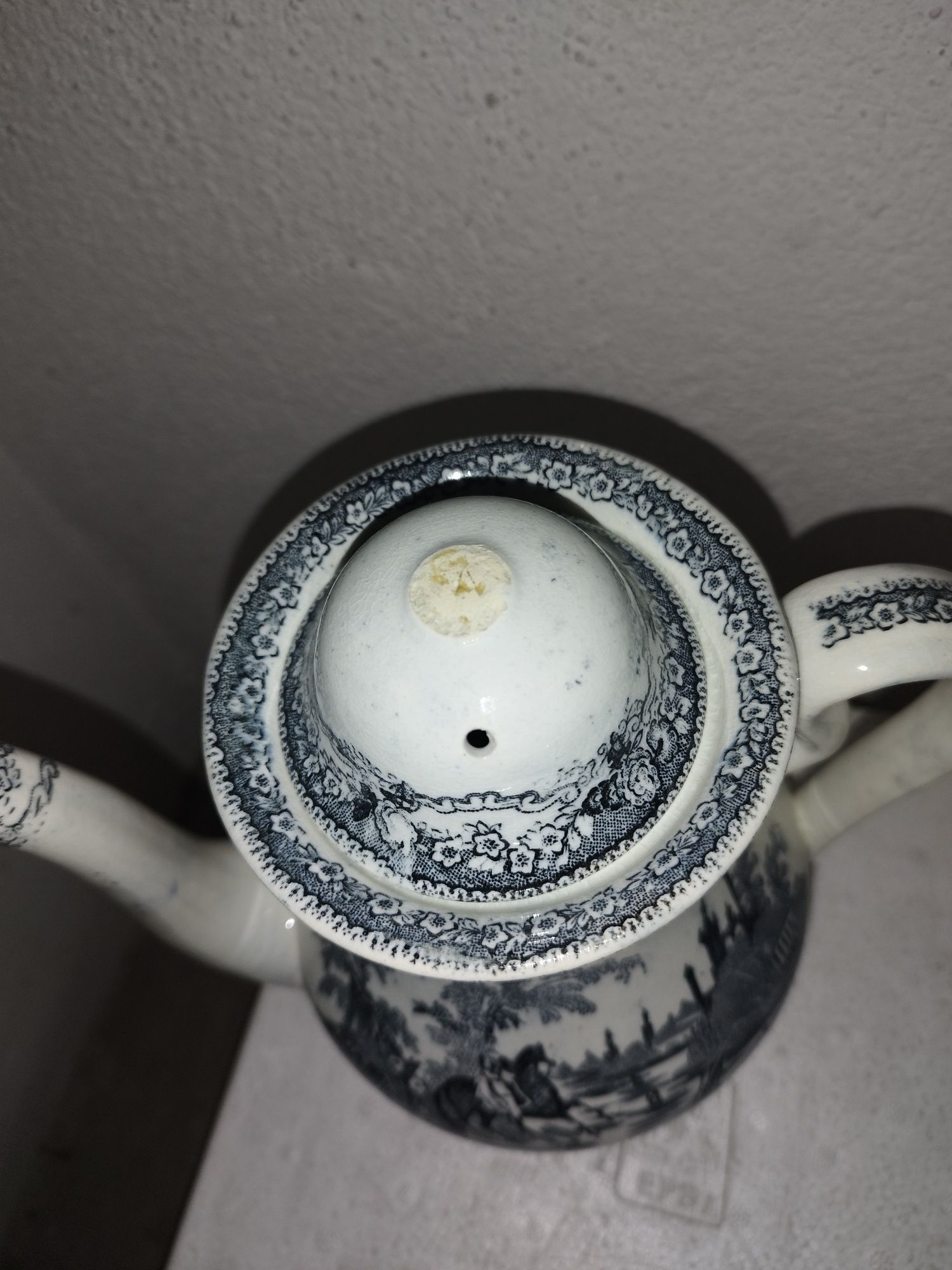 Cafeteiras/Bules da Fábrica de louça de Sacavém