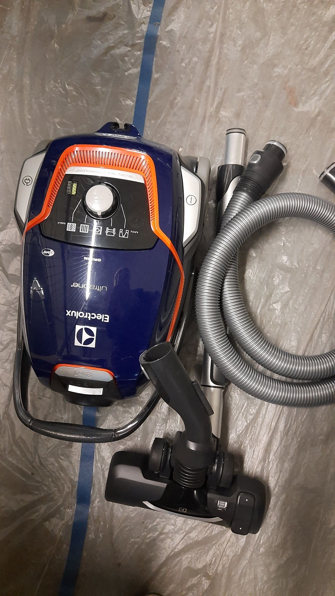 Odkurzacz Electrolux UltraOne EUOC94DB 700W