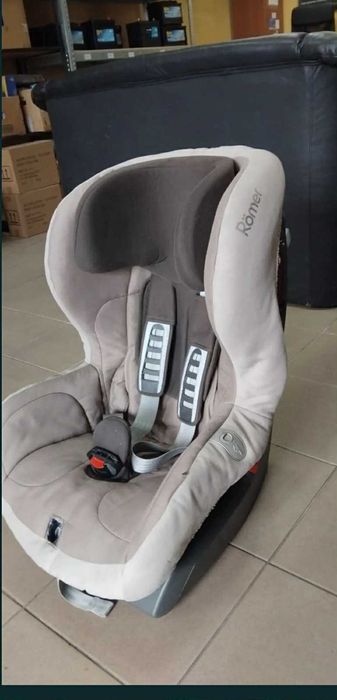 Дитяче авто крісло caretero,romer