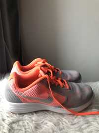 Buty sportowe Nike Revolution 3 rozm. 36