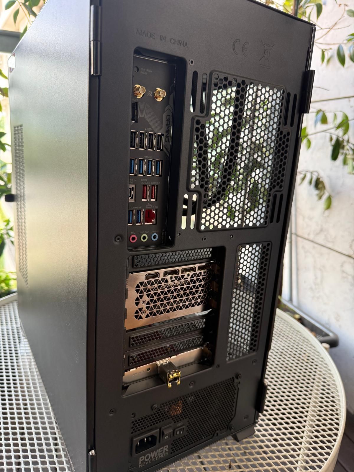 PC gamer AMD Ryzen 7 X670 GAMING X AX