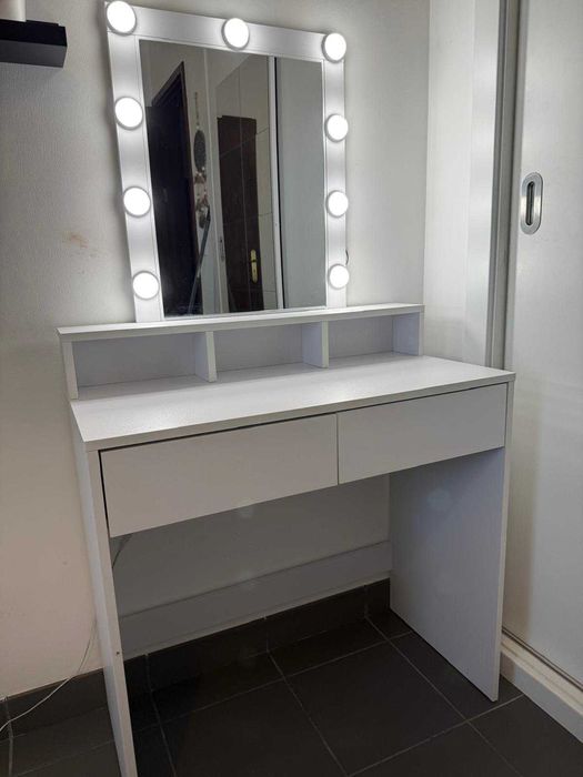 Toucador com luz Led e Banco