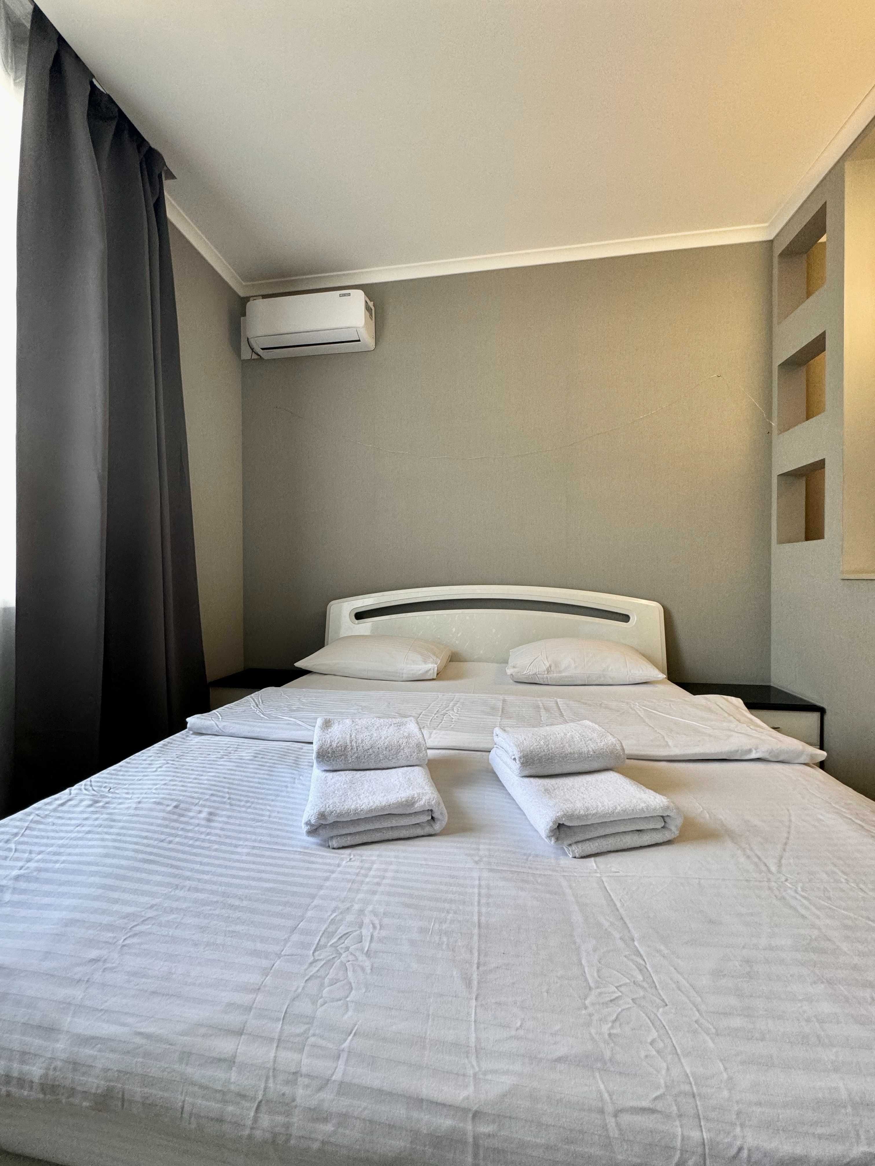 ApartPoltava Світлі апартаменти центр Полтави театр Гоголя, банк. ЧЕК