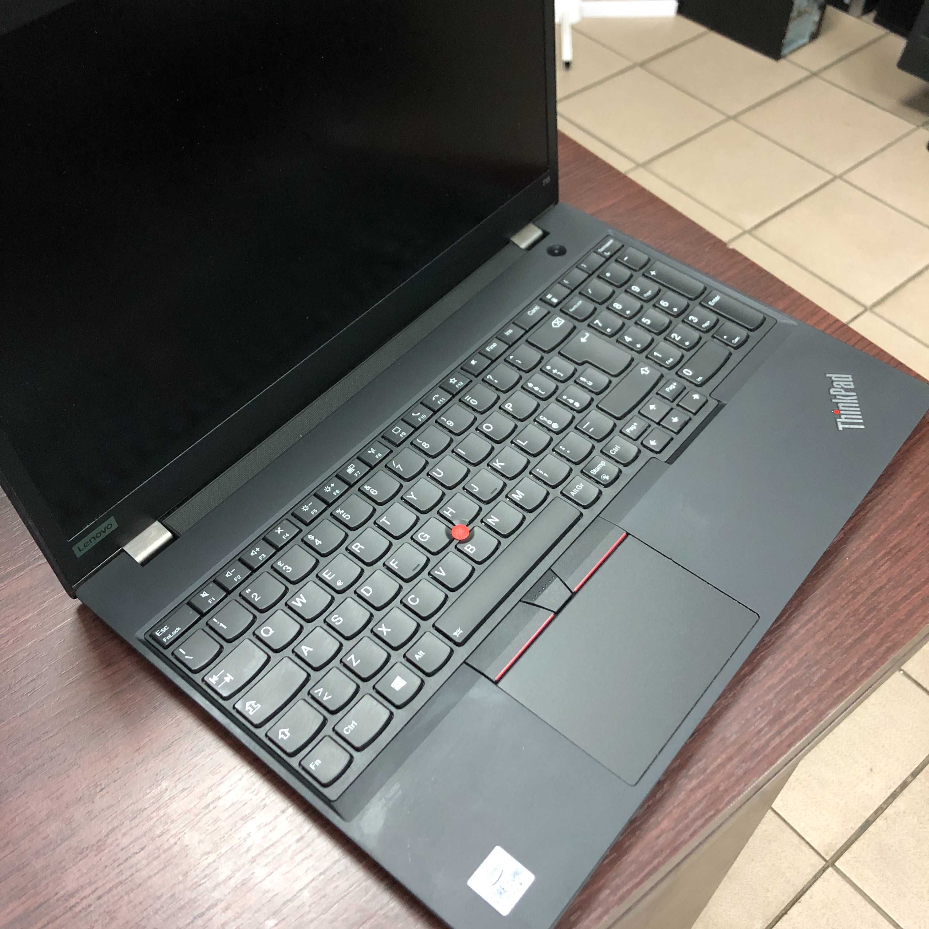 Laptop Lenovo ThinkPad T15 Gen1 – i5 10GEN, 16GB, 512 SSD, Win 11 Kl.B