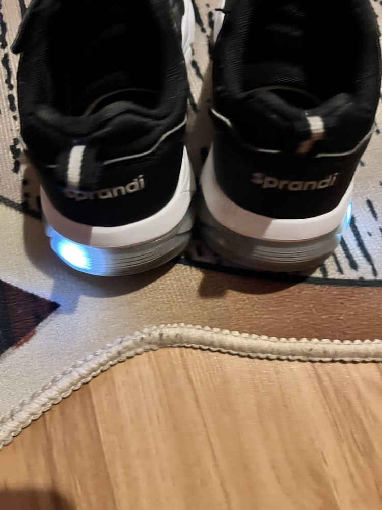 Buty Sprandi rozmiar 31