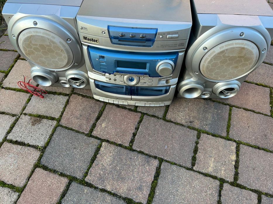 Wieza - z glosnikamiMasteck