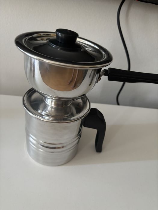 Cuscuzeira pequena