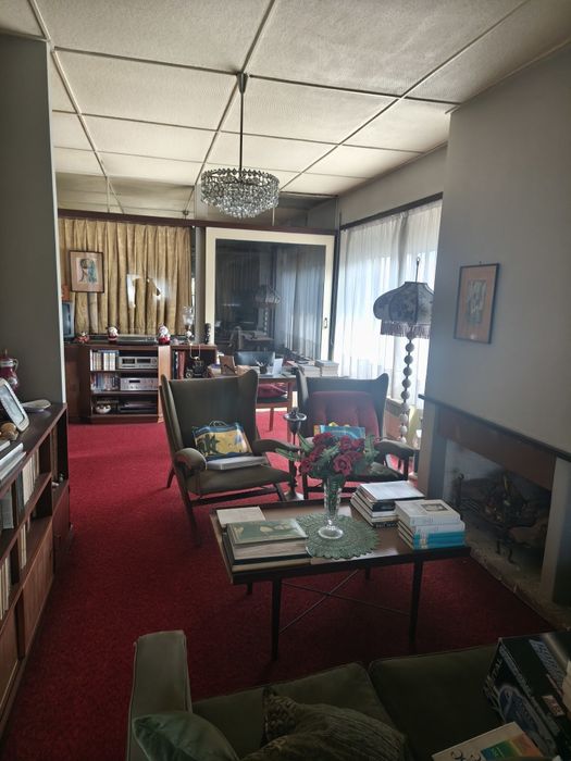 Moradia única no Porto ( obra do arquiteto Viana de Lima