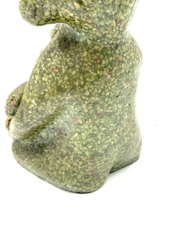 Escultura maia em pedras jade