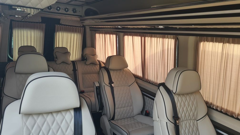 Замовлення мікроавтобусів та автобусів для івентів та свят  7-65 місць