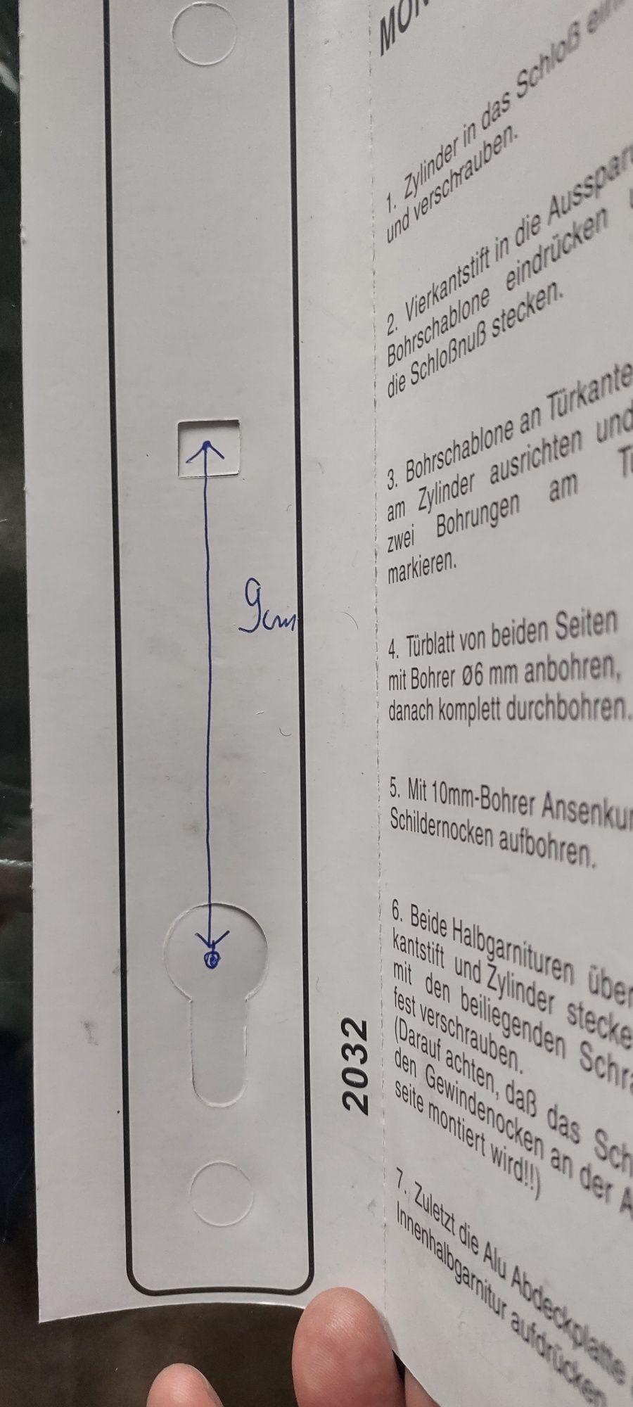 Zestaw Klamki osłony nowoczesne białe do bramy itp w pudełku uniwersal