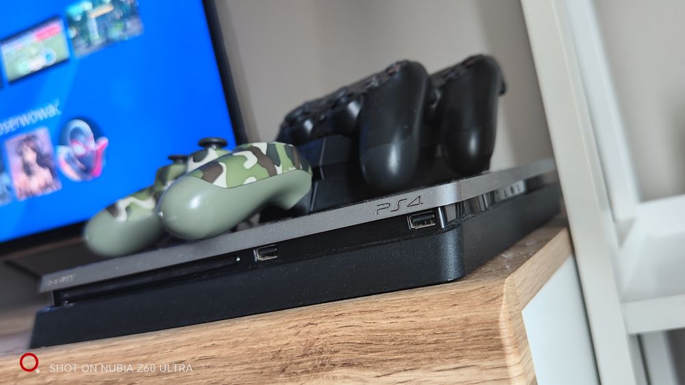 PS4 Slim 500GB 3 pady