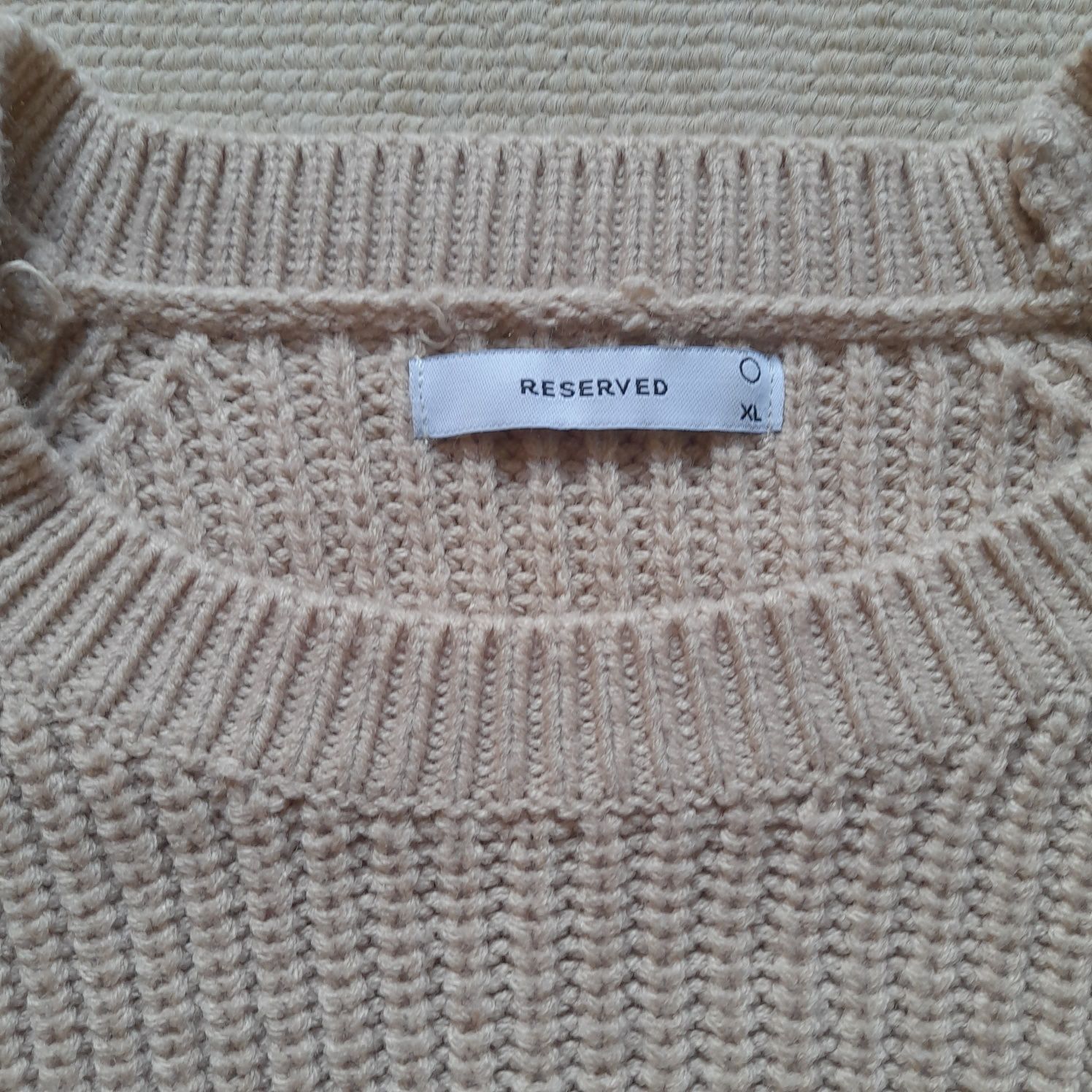 Sweter damski marki Reserved