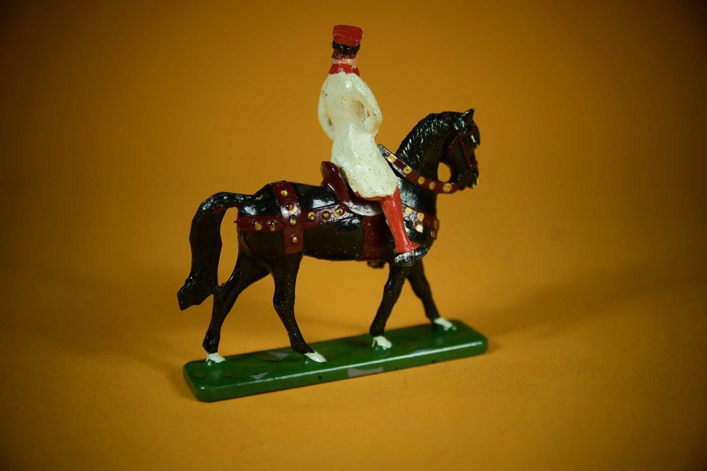 Żołnierzyki - Kościuszkowcy konno z podstawką