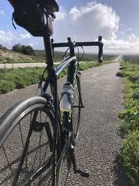 Bicileta de estrada specialized