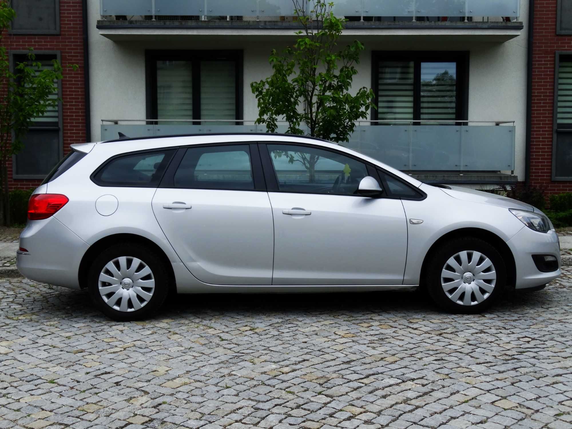 Opel Astra 1.6 CDTI KLIMA Tempomat