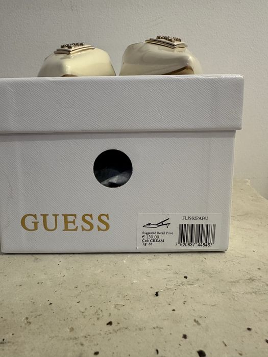 Sapato Guess Kitten Heels