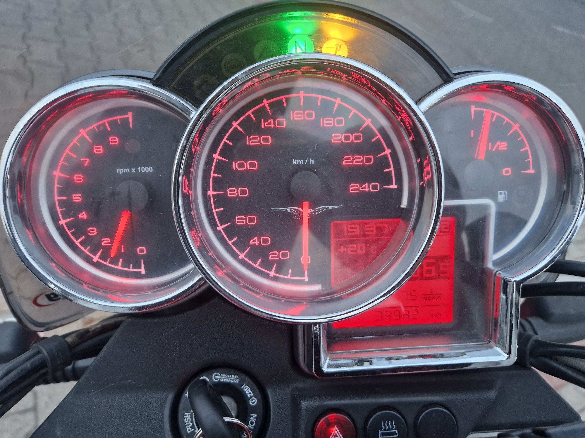 Moto Guzzi Breva 1100