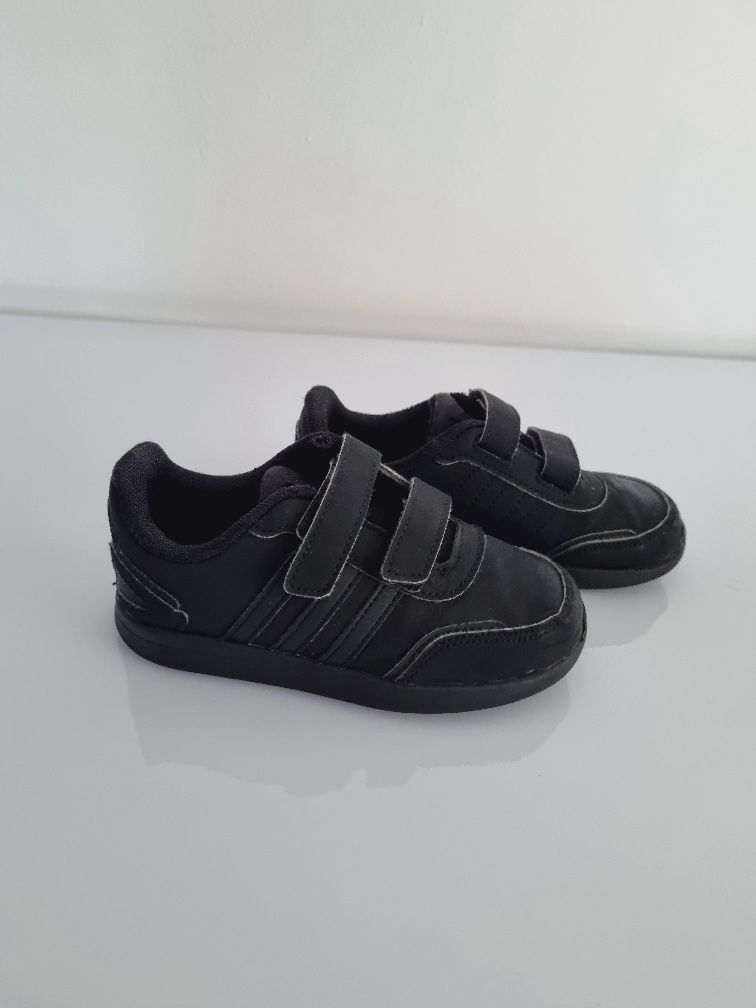 Adidasy dziecięce firmy Adidas roz.27 (17.5)